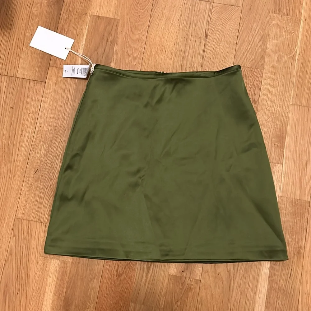 NWT Wilfred Tavern Skirt